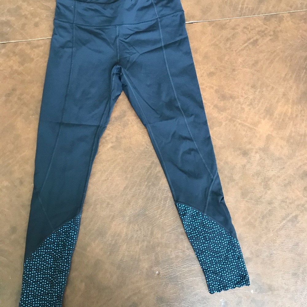 Lululemon Tight Stuff laser cut reflective legging